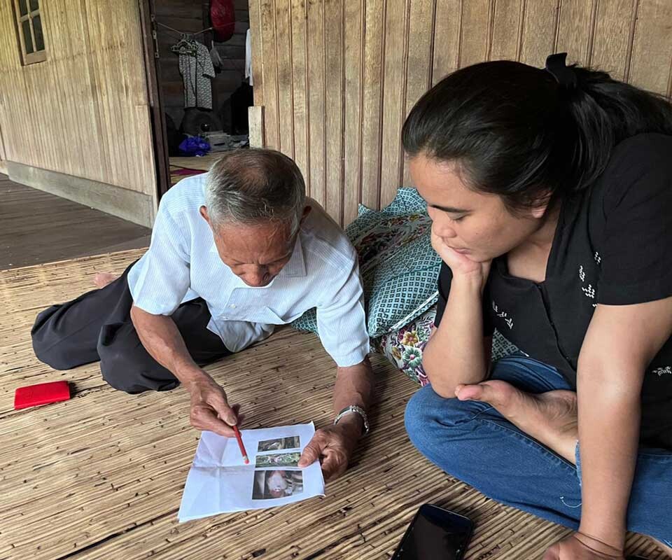 Diskusi budaya bersama masyarakat setempat